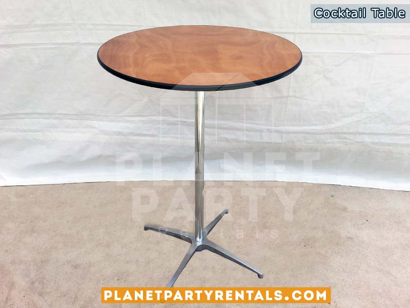 Round cocktail table | Round cocktail table cloths with overlays or bows